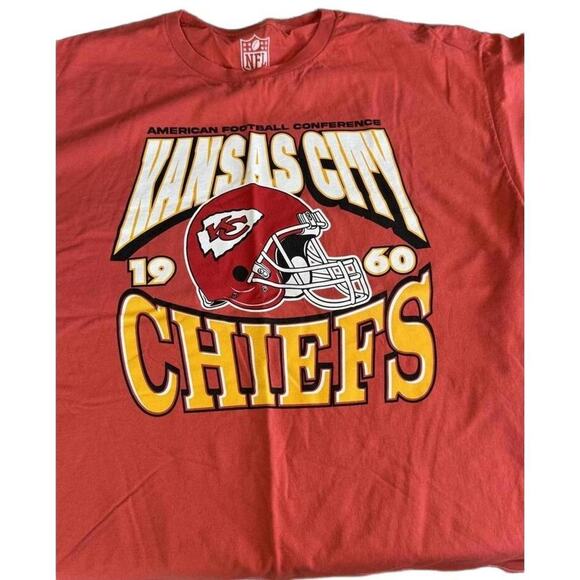 Kansas City Chiefs graphic t-shirt NWT - Picture 1 of 2